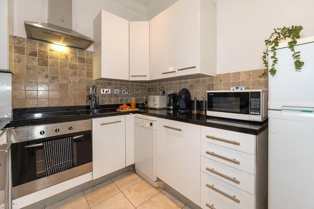Discover London Central 2 Bedroom In Kensington Zewnętrze zdjęcie