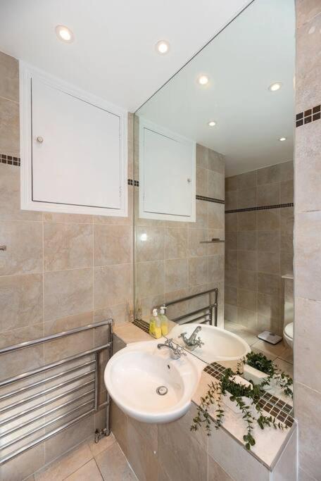 Discover London Central 2 Bedroom In Kensington Zewnętrze zdjęcie